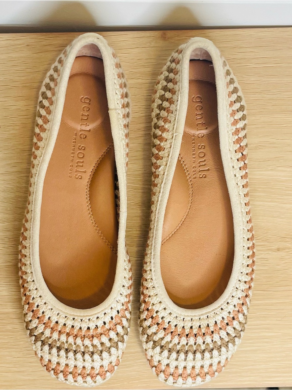 gentle souls Cream and Tan Woven Slip-On Ballet Flats
